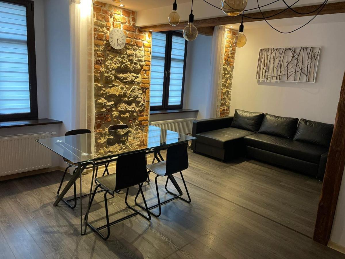 Apartament Przy Ratuszu Kłodzko Esterno foto