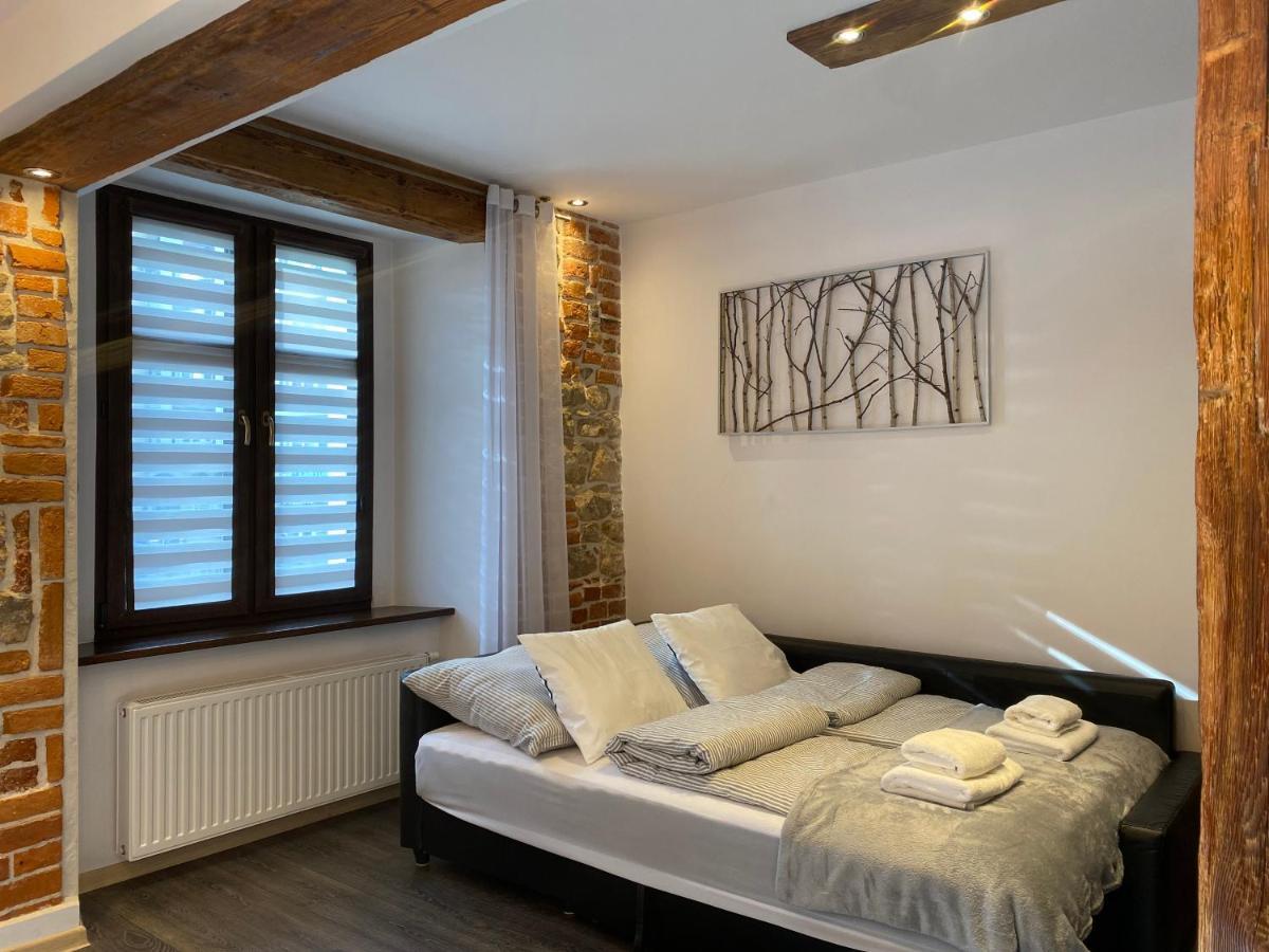 Apartament Przy Ratuszu Kłodzko Esterno foto