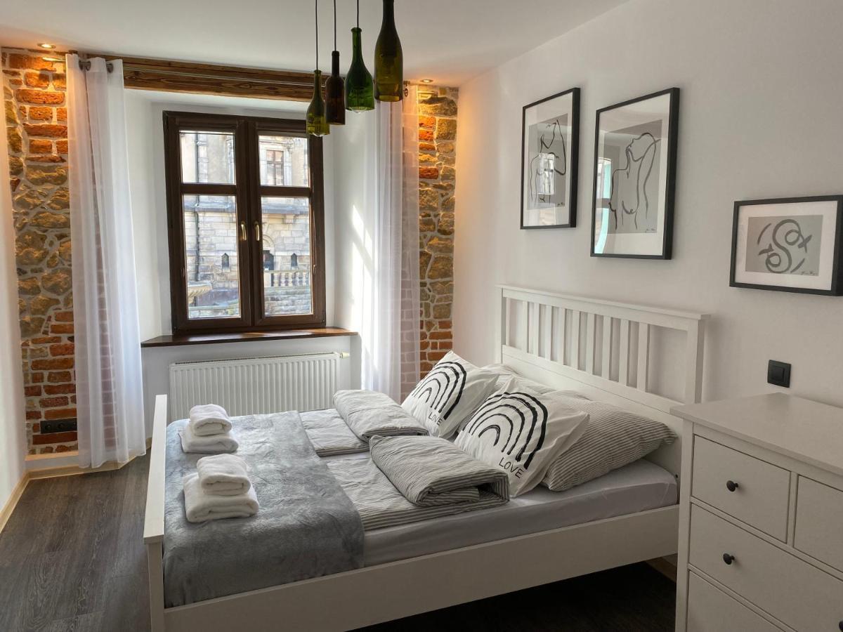 Apartament Przy Ratuszu Kłodzko Esterno foto