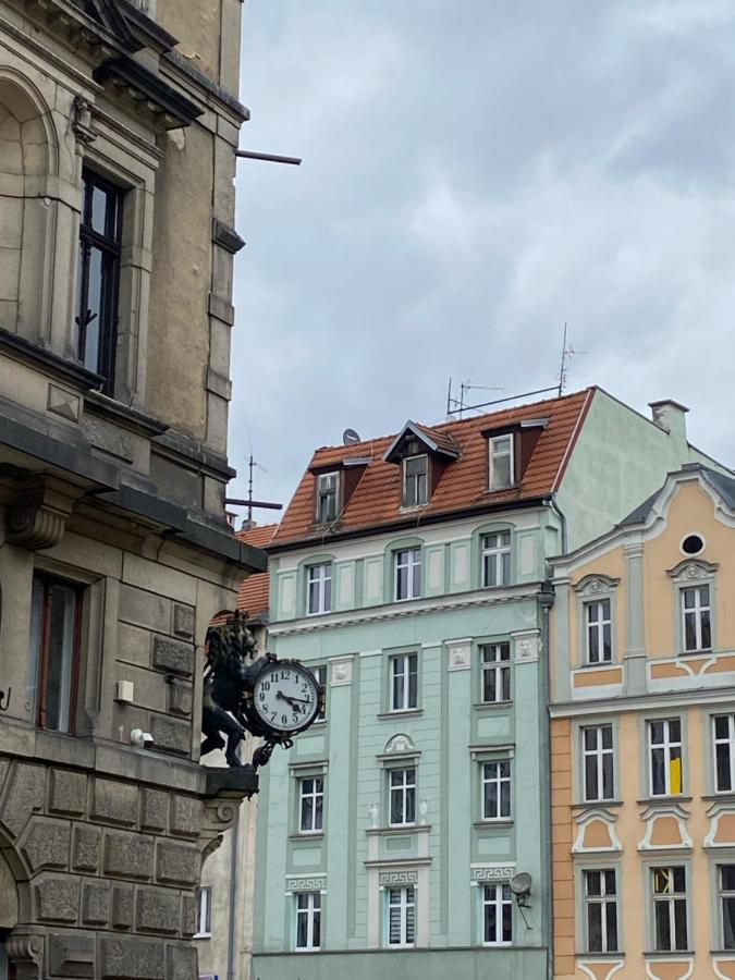Apartament Przy Ratuszu Kłodzko Esterno foto