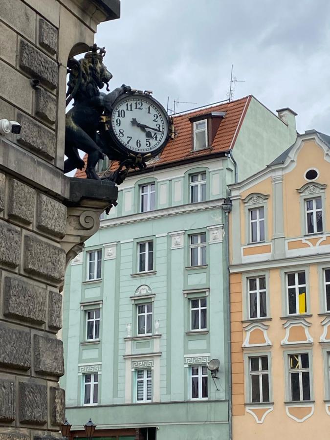 Apartament Przy Ratuszu Kłodzko Esterno foto