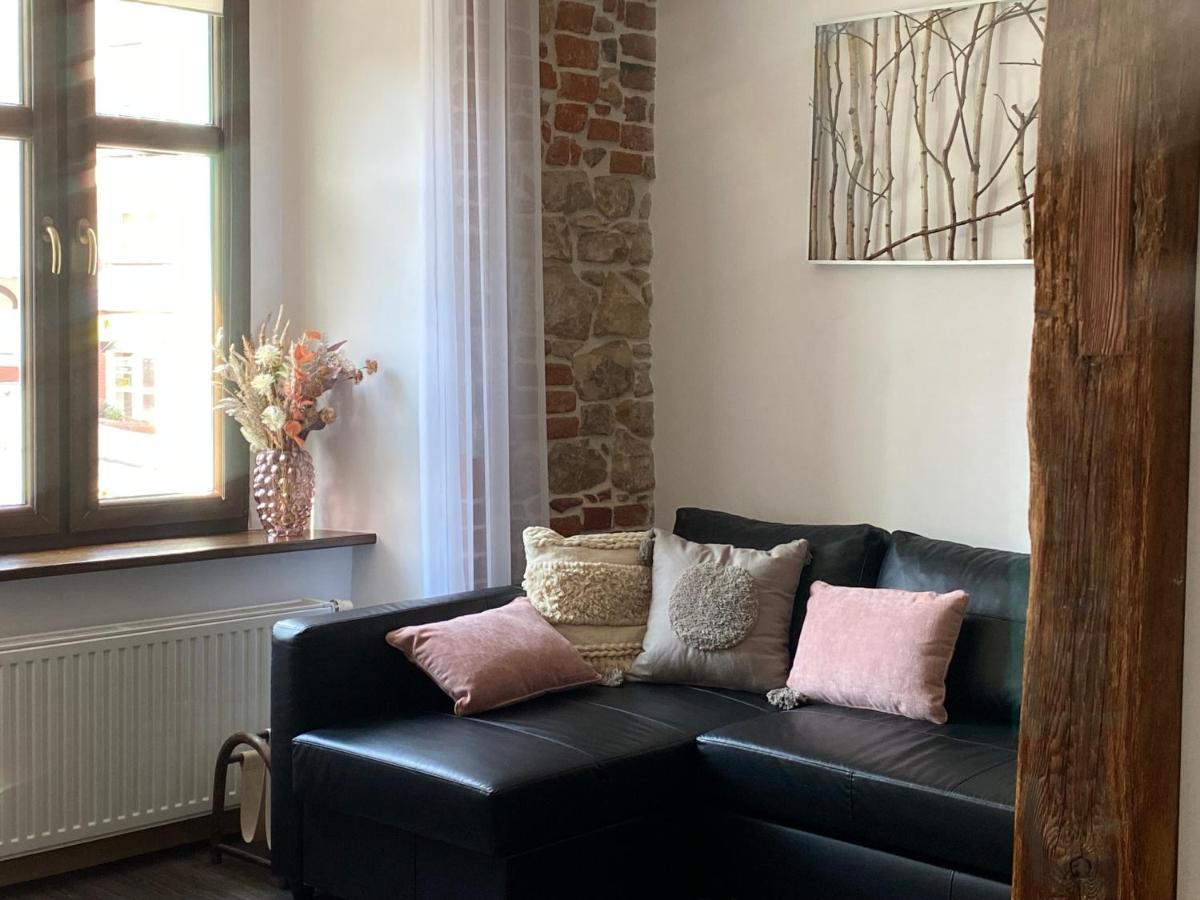 Apartament Przy Ratuszu Kłodzko Esterno foto