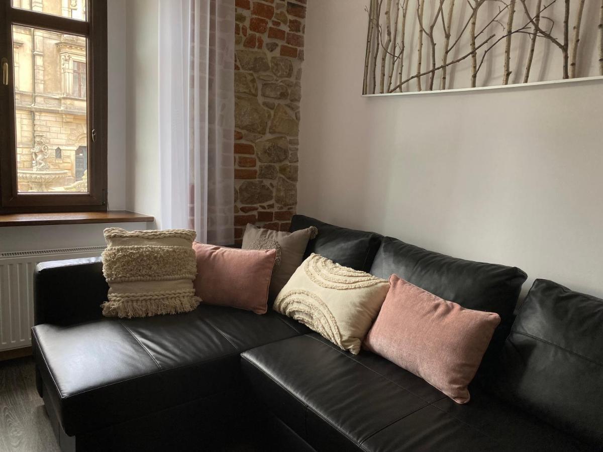 Apartament Przy Ratuszu Kłodzko Esterno foto