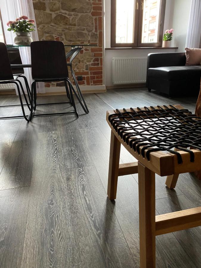 Apartament Przy Ratuszu Kłodzko Esterno foto
