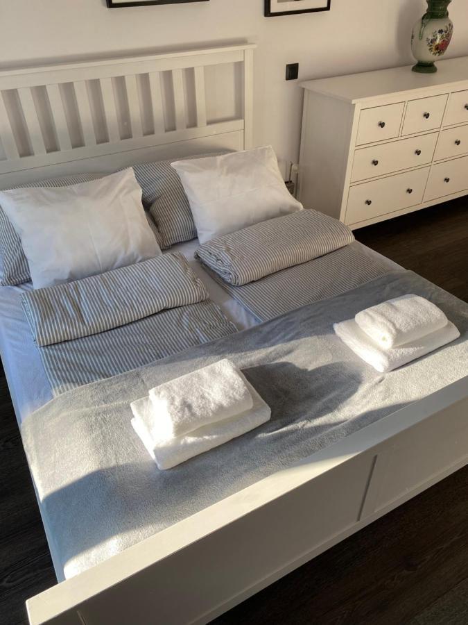 Apartament Przy Ratuszu Kłodzko Esterno foto