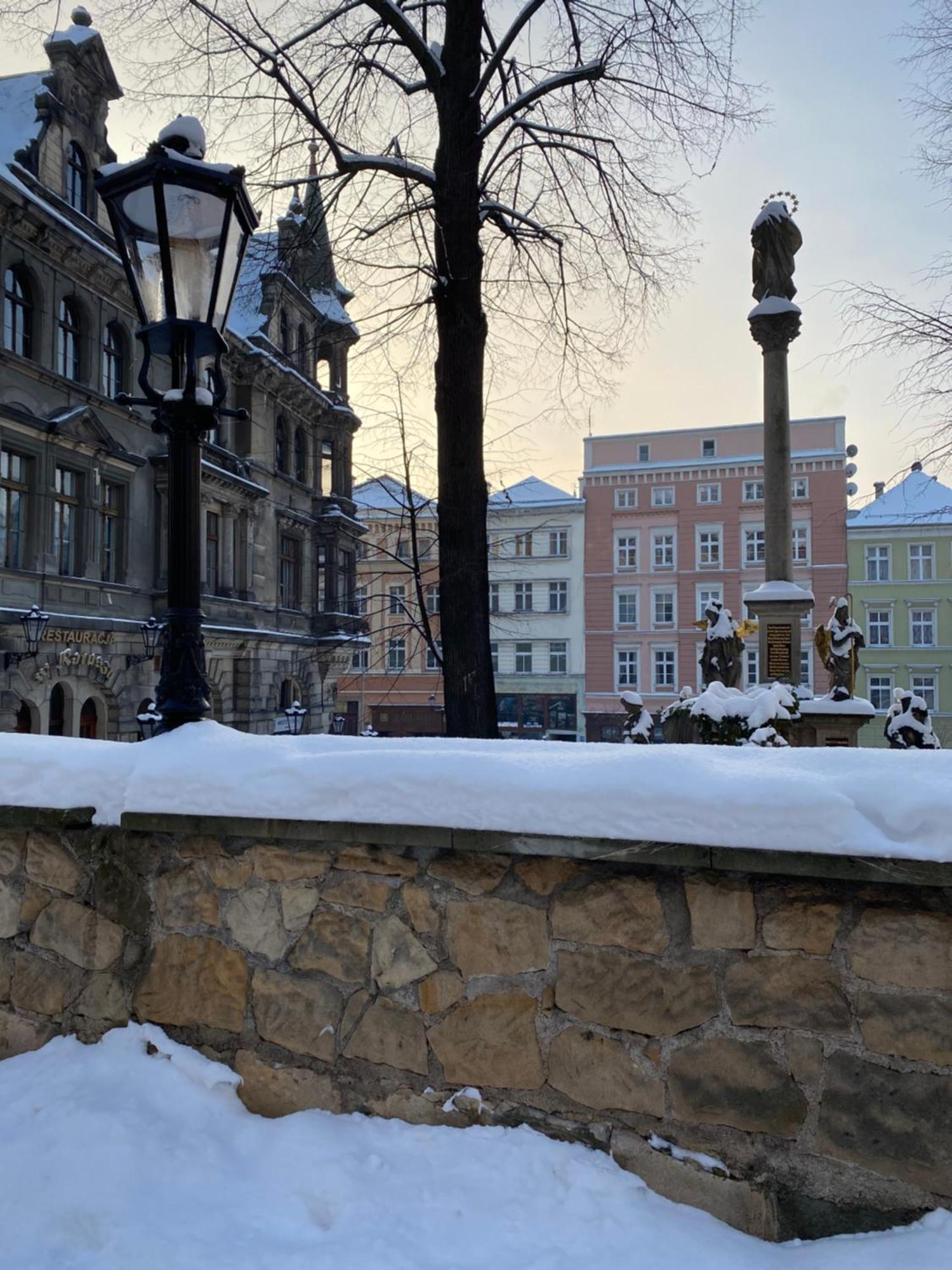 Apartament Przy Ratuszu Kłodzko Esterno foto