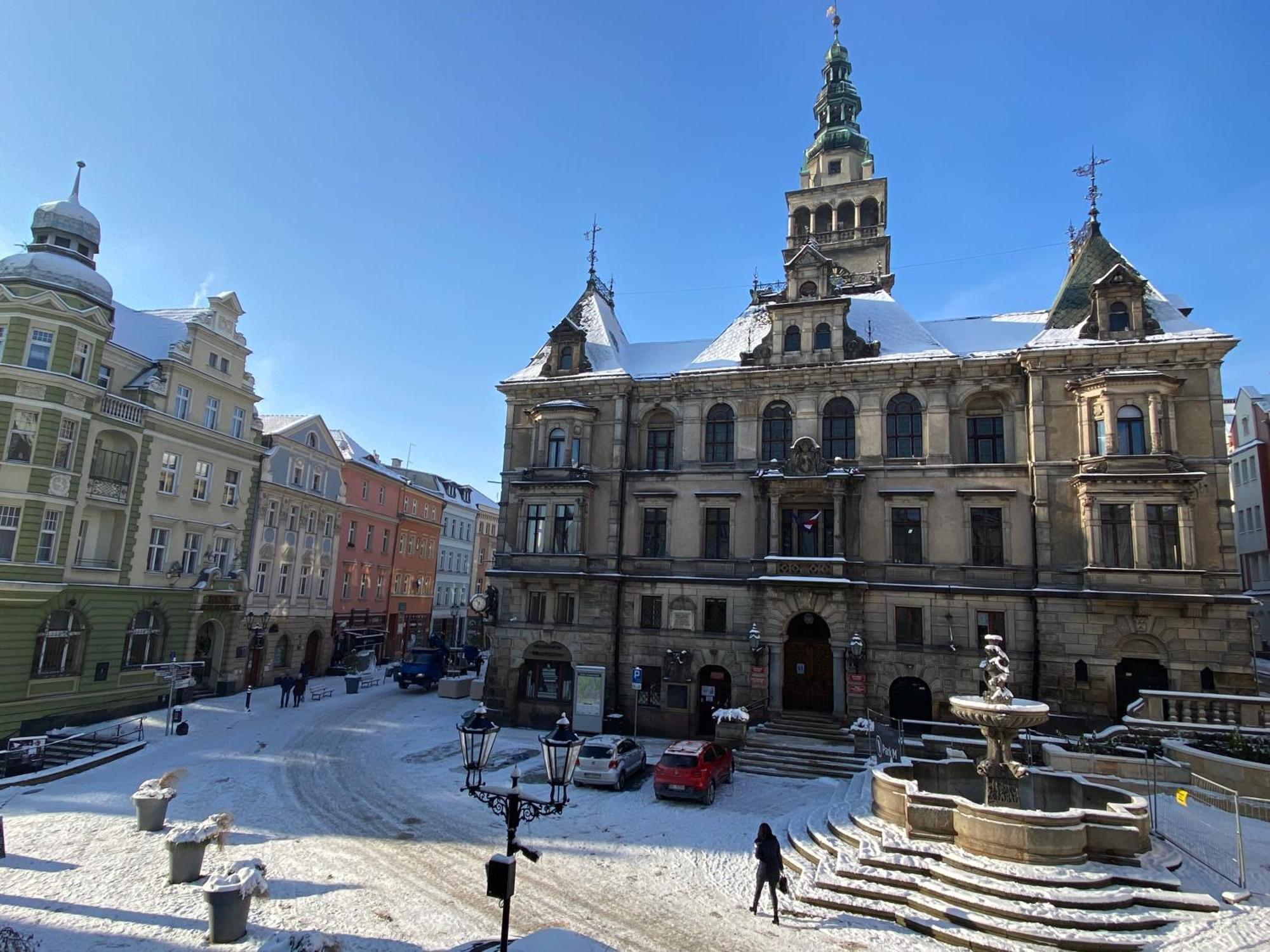 Apartament Przy Ratuszu Kłodzko Esterno foto