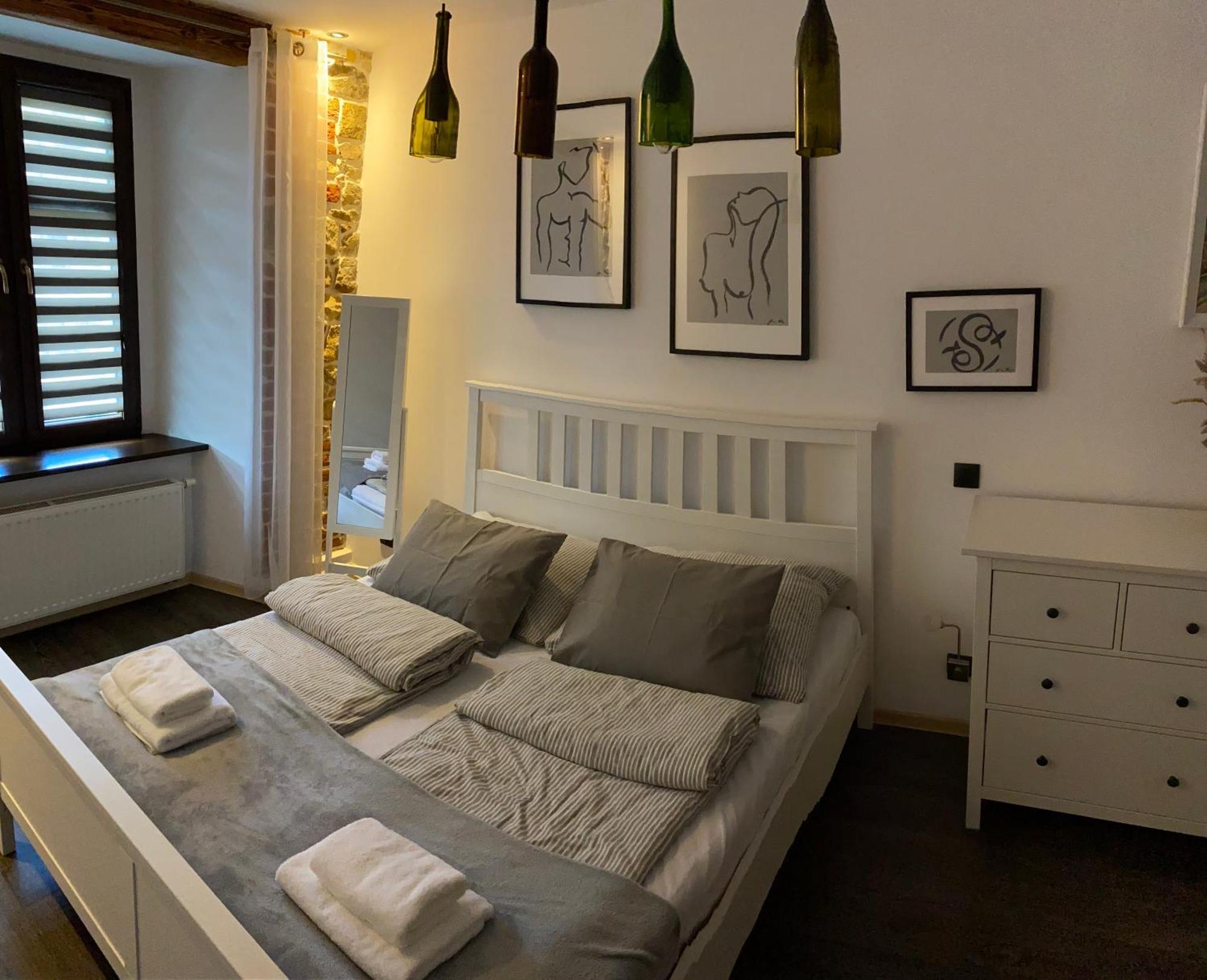 Apartament Przy Ratuszu Kłodzko Esterno foto